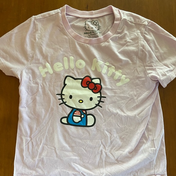 GUC Hello Kitty Crop Top - Picture 1 of 2